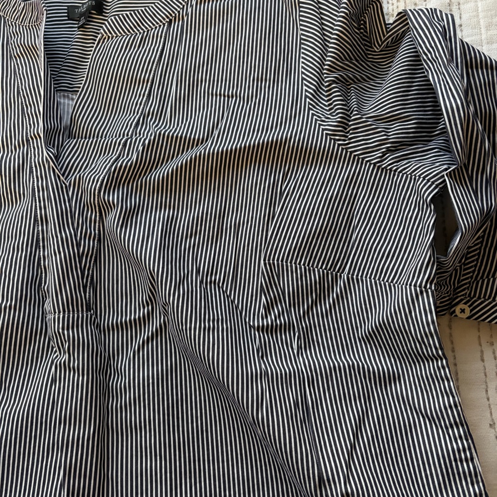 Talbots split neck blouse - Picture 6 of 6